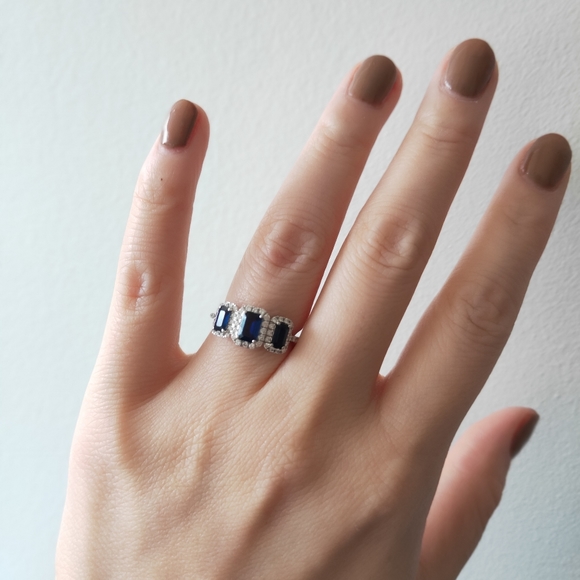 Natural Saphaire ring - Picture 2 of 5